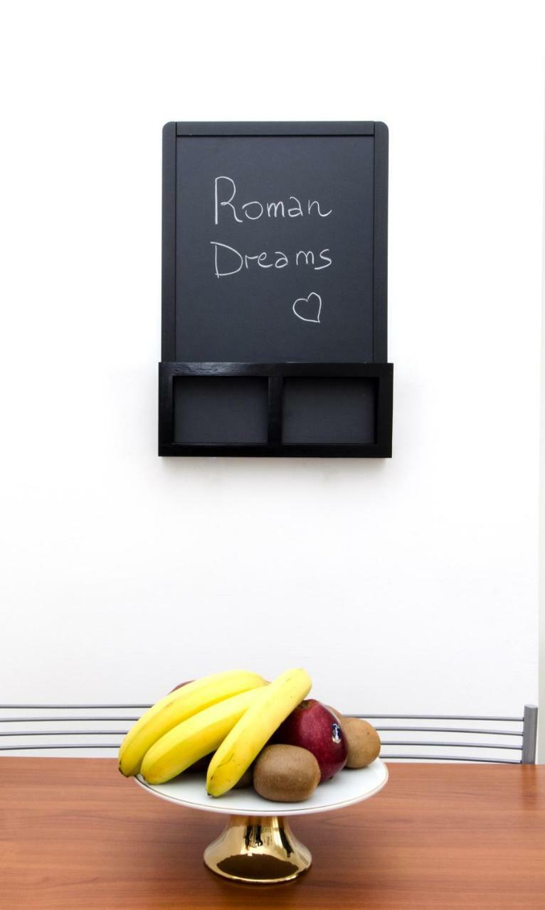 Roman Dreams المظهر الخارجي الصورة